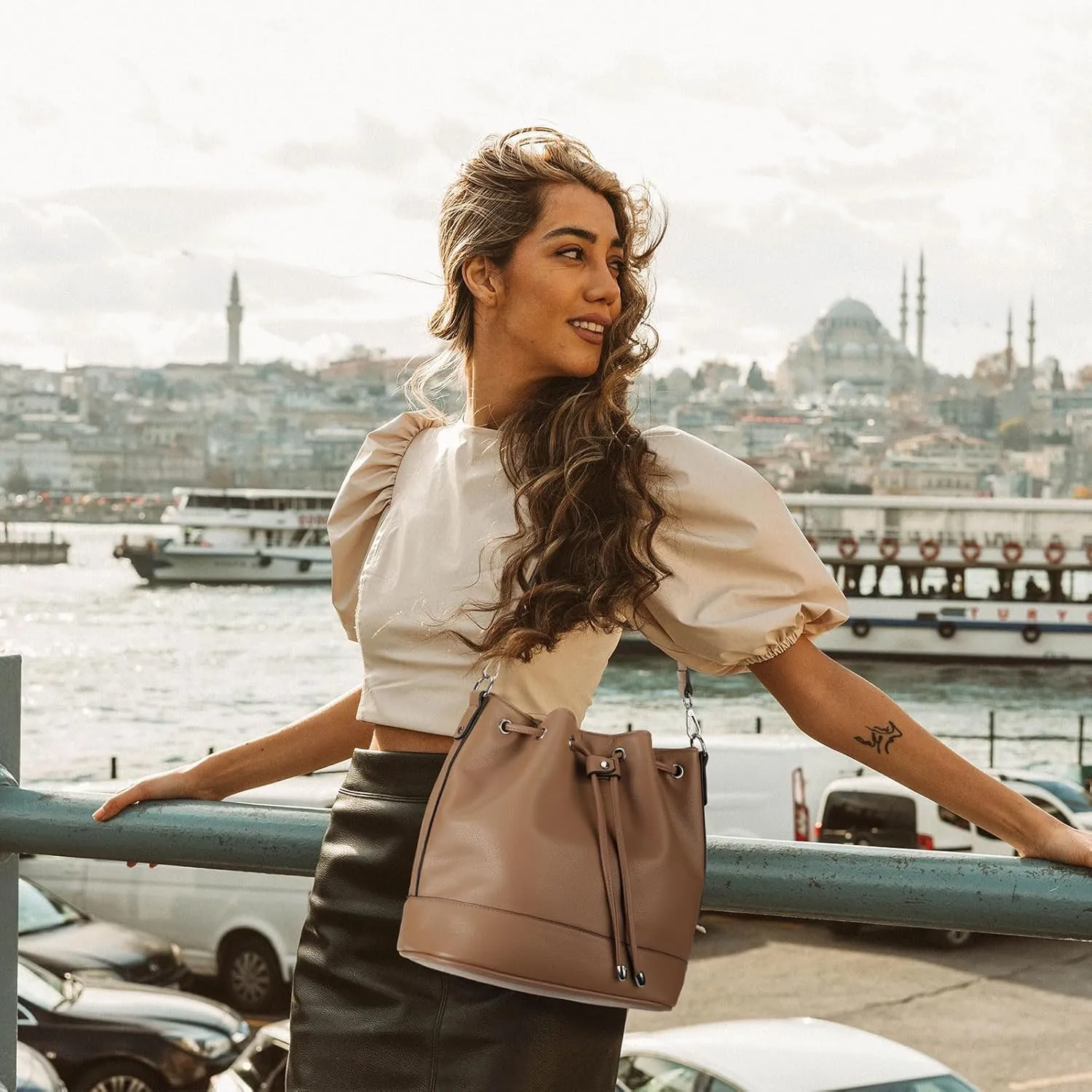AFKOMST Leather Bucket Bags and Drawstring Crossbody Purse for Women Medium Tote and Hobo Handbags with 2 Shouder Straps