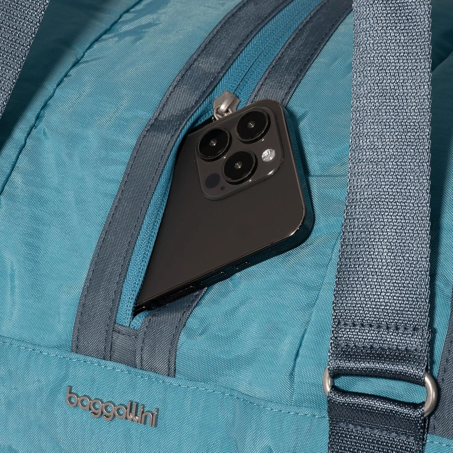 Baggallini Multizip Convertible Duffel