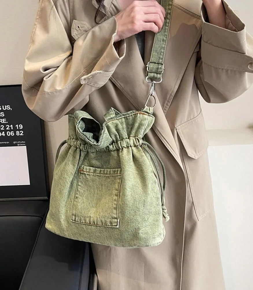Denim Shoulder Bag for Women Canvas Tote Bag Crossbody Bag Aesthetic Large Denim Messenger Bag Hobo Handbags with Drawstring
