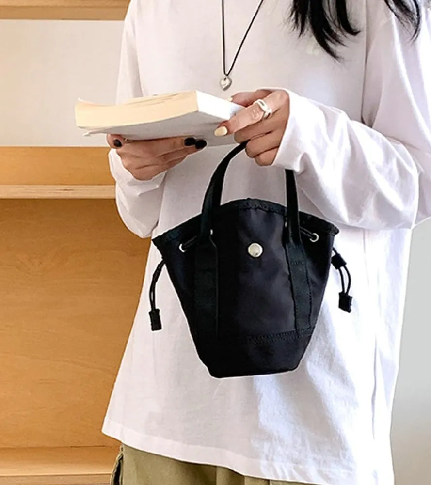 Drawstring Bucket Bag Women 2025 Spring Trendy Nylon Crossbody Bags Mini Purse Satchel Handbags Removeable Strap
