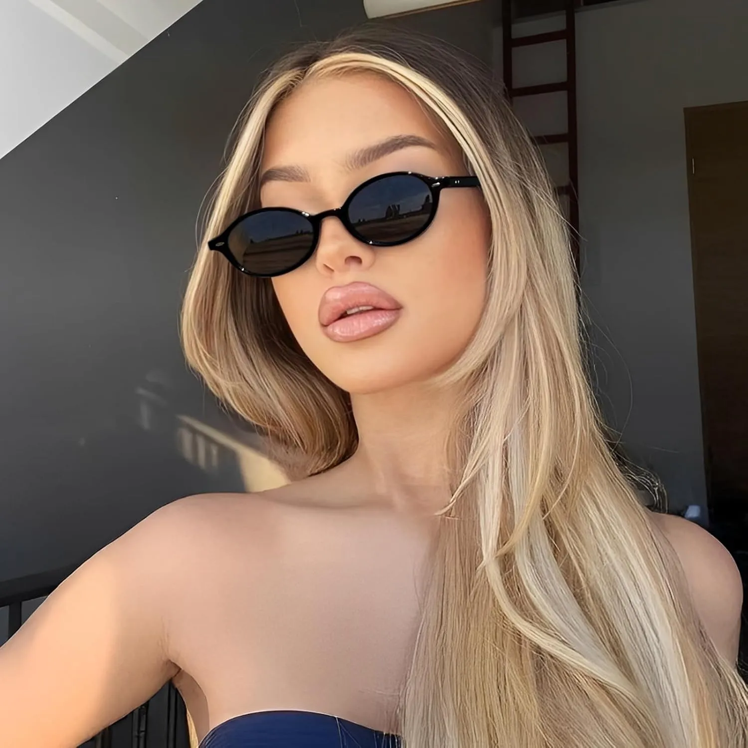 FEISEDY Retro Oval Sunglasses for Women 90s Narrow Round Lightweight Shades Y2k Trendy Sunnies B1171