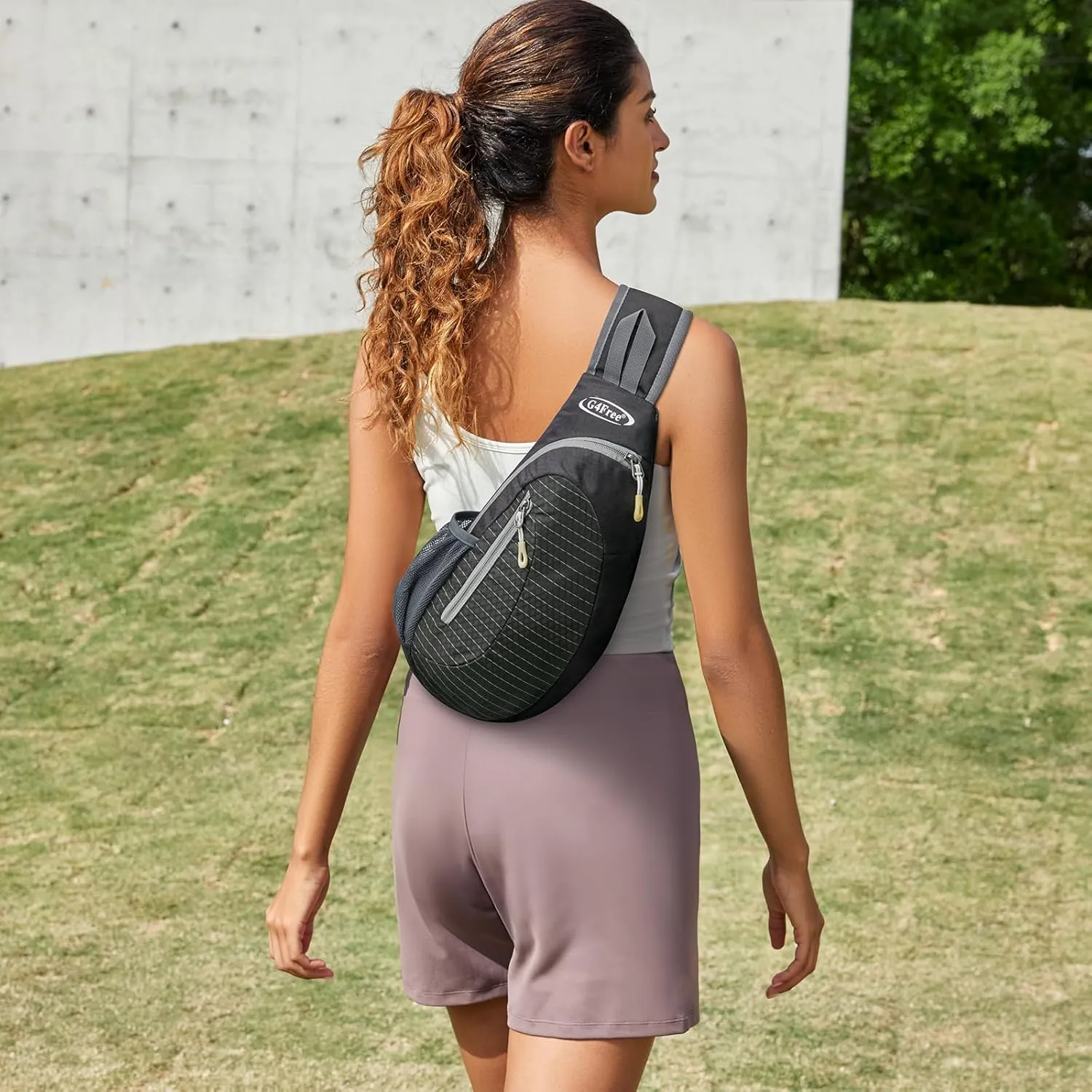 G4Free Sling Bags Men and Women Shoulder Backpack Small Crossbody Chest Sling Backpack (Black)