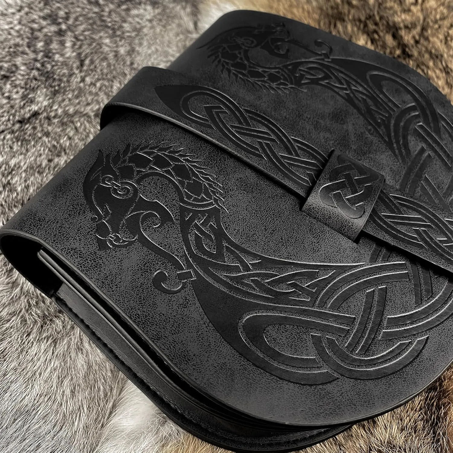 HiiFeuer Viking Embossed Langskip Belt Pouch, Medieval Faux Leather Flap Saddle Side Bag Purses, Retro Portable Belt Bag (Black A)
