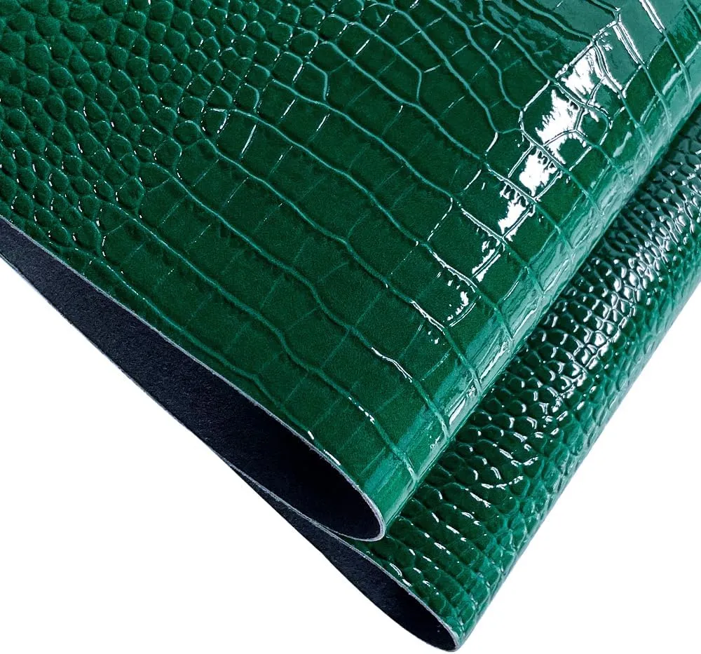 HYANG Green Glossy Embossed Crocodile Texture PU Faux Leather Roll 11.8 "x 53" Very Suitable for Making Crafts, Leather Earrings, Different DIY Projects