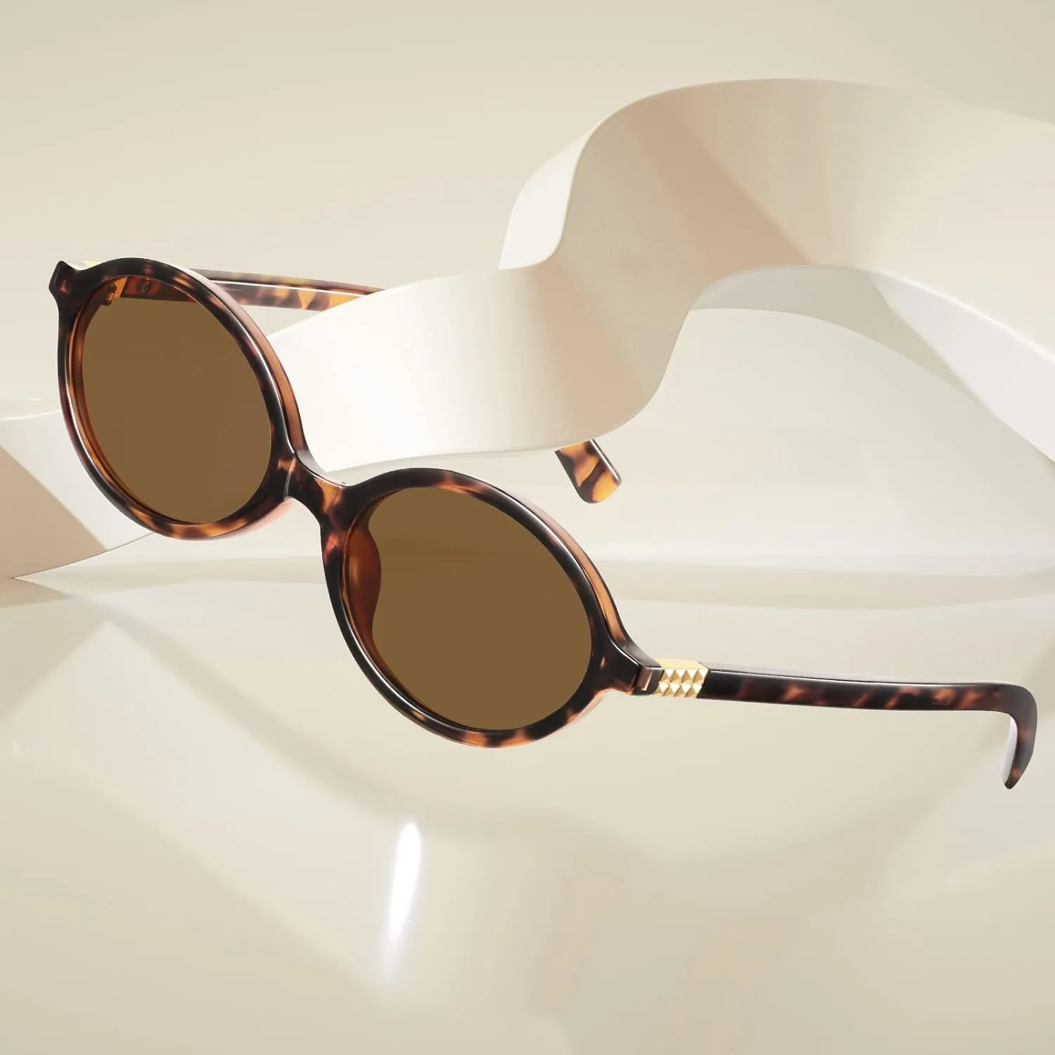 KUGUAOK Retro Oval Sunglasses for Women Trendy Small Frame 90s Sun Glasses UV Protection Y2k Fashion Shades