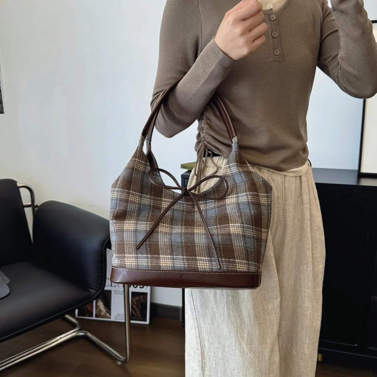 Large Woolen Plaid Shoulder Bag Women Tote Handbags Stylish Bow Top Handle Purse