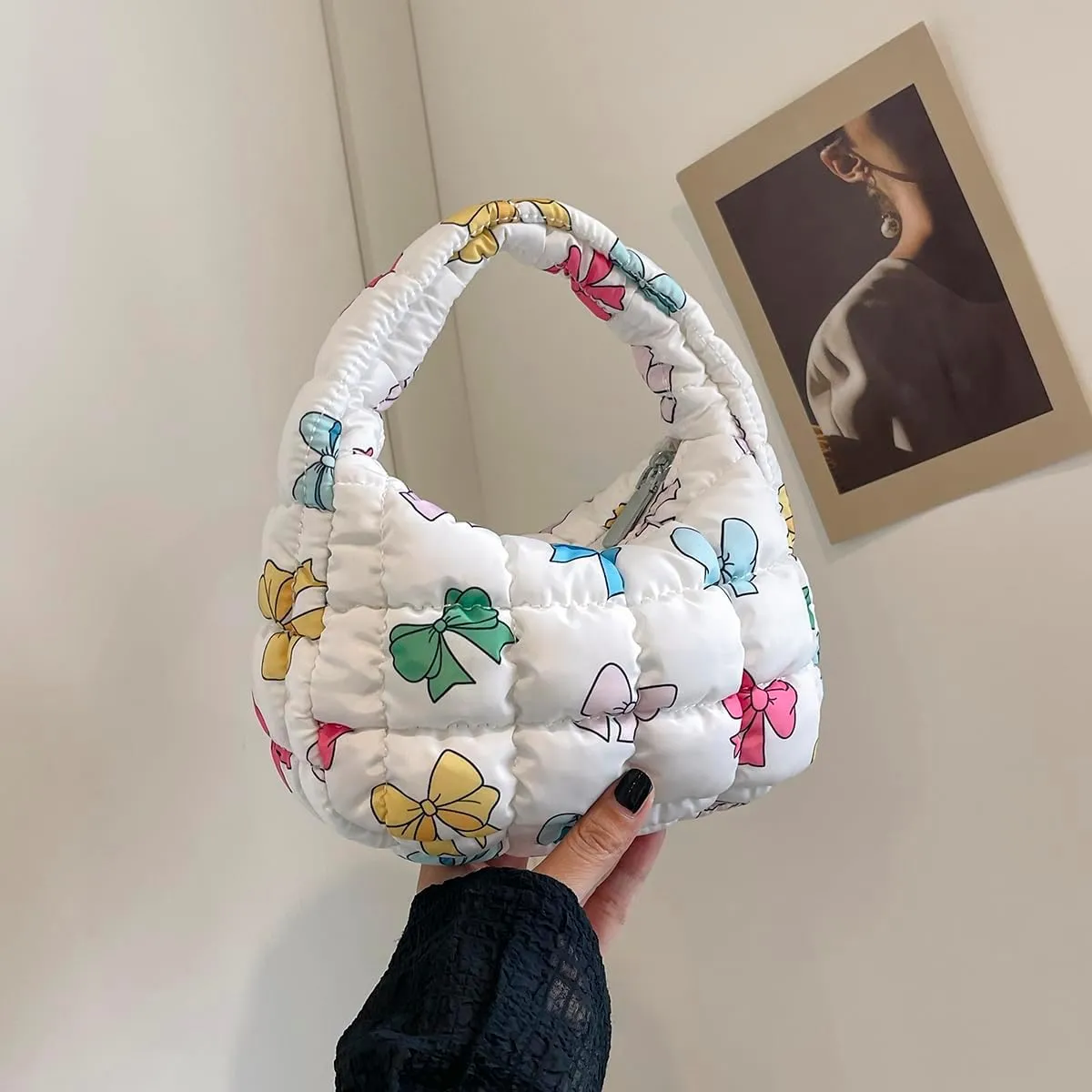 Lmbabter Bow Tote Bag for Women Small Quilted Handbag Purse Lightweight Puffer Hobo Bag Pouch Stylish Carryall Daypack