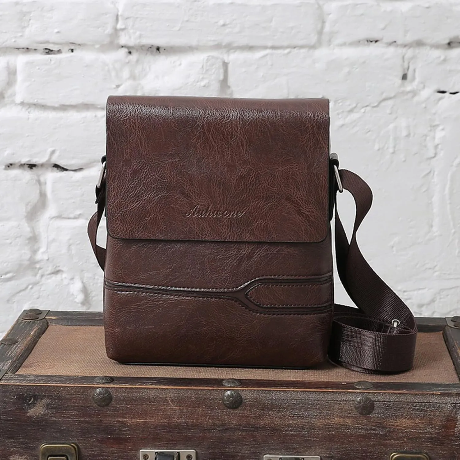 Medium Size Shoulder Handbags Mens Casual Solid Leather Large Capacity Adjustable Shoulder Versatile One