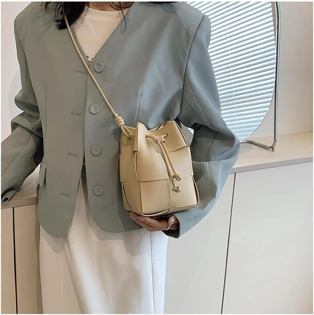 MYSNKU Women's Mini Woven Bucket Bag, Square Lattice Drawstring Leather Small Hobo Handbag Crossbody Handbags Soft Adjustable (Khaki)