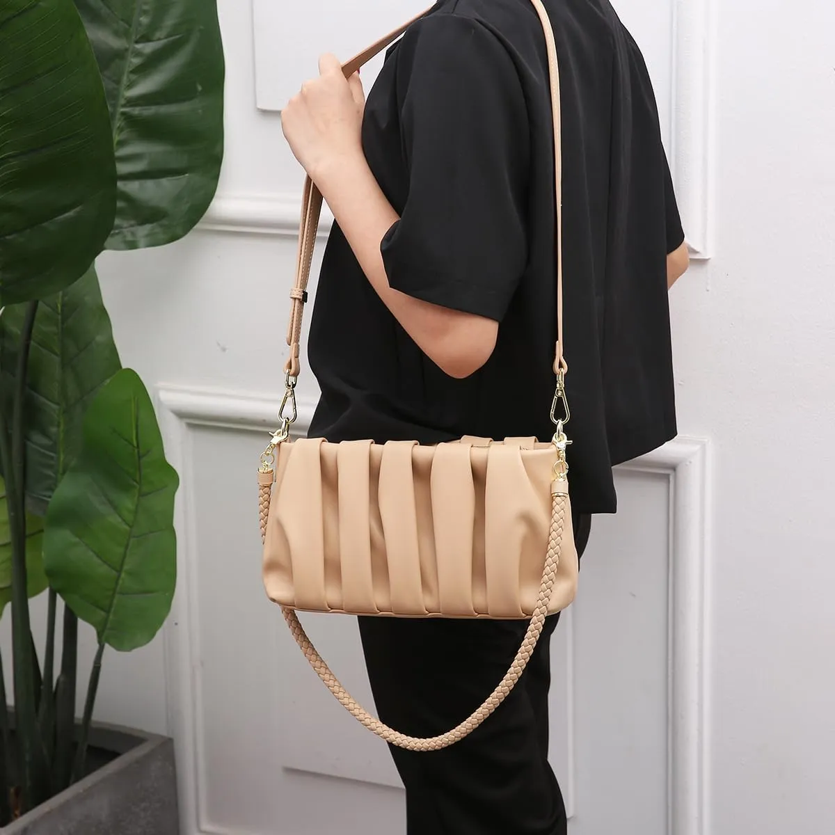 Quilted Crossbody Bags for Women Small Shoulder bag Pouch Satchel bag Dumpling Handbag Hobo bag