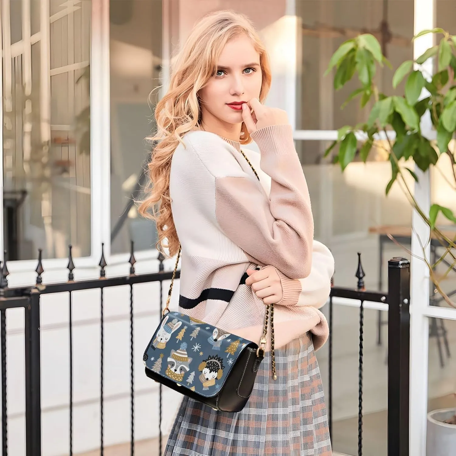 Retro Shoulder Leather Bags, Cute Woodland Animals Fox Crossbody Bags for Women Phone Satchel with Chain Strap