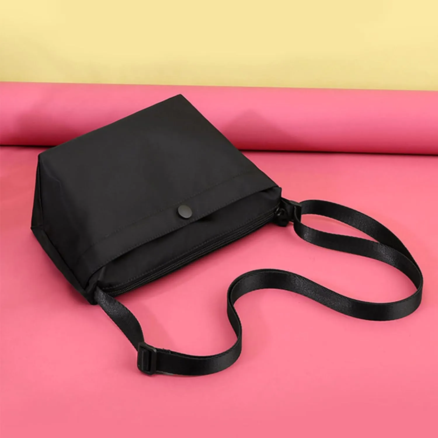 Small Purse for Women, Adjustable Shoulder Bags Pattern Clutch Purse with Zipper Closure Retro Large Chain Shoulder Bag