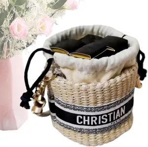 Straw Beach Bag, Straw Tote Purse, 3.15x3.15 inches Makeup Bags, Hand-Woven Cosmetic Storage Clutch with Drawstring, Ideal for Travel, Daily Use, Dating, Resort, Cruise, Shopping