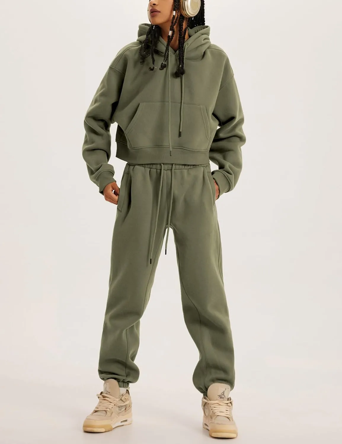 Sweatsuits for Women 2 Piece Set Crop Fleece Lining Hoodies Jogger Sweatpants Sweat Suits