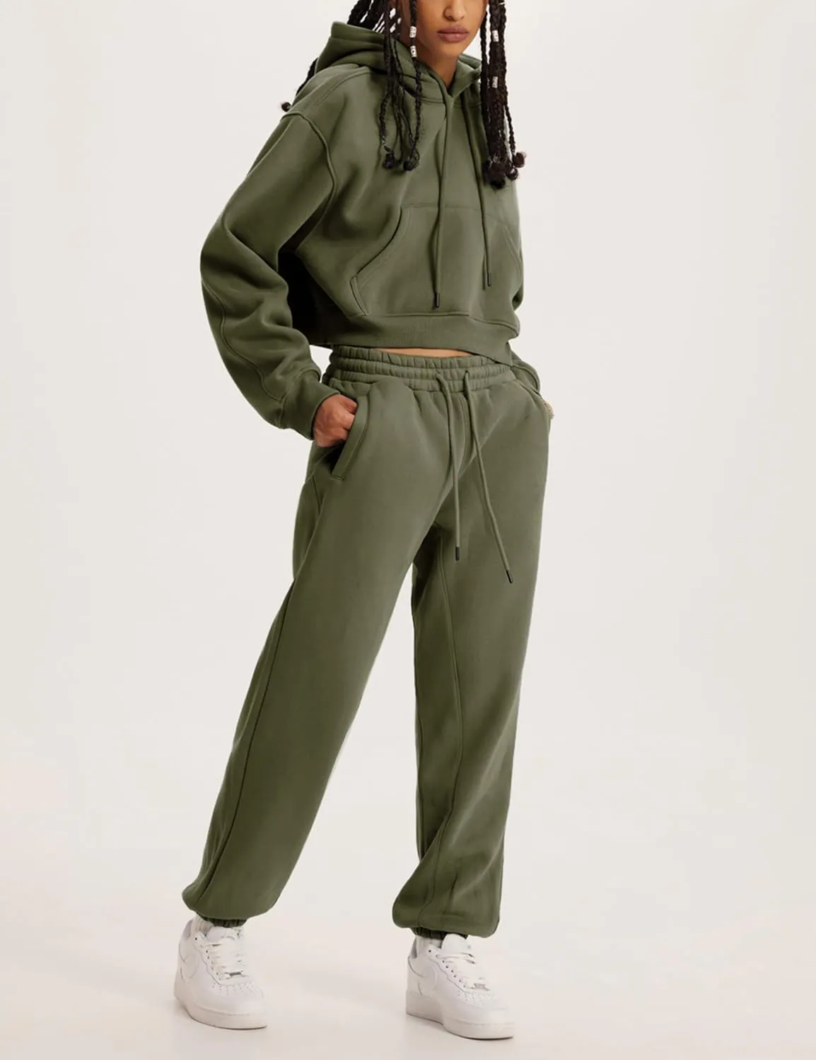 Sweatsuits for Women 2 Piece Set Crop Fleece Lining Hoodies Jogger Sweatpants Sweat Suits
