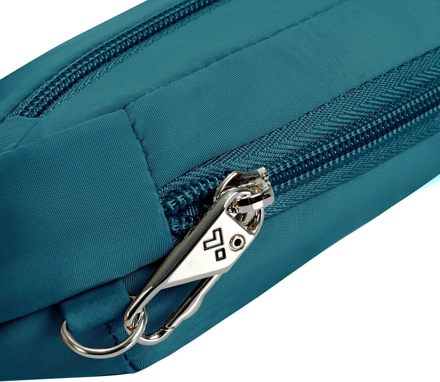 Travelon Tarvelon Anti-Theft Roam Compact Sling