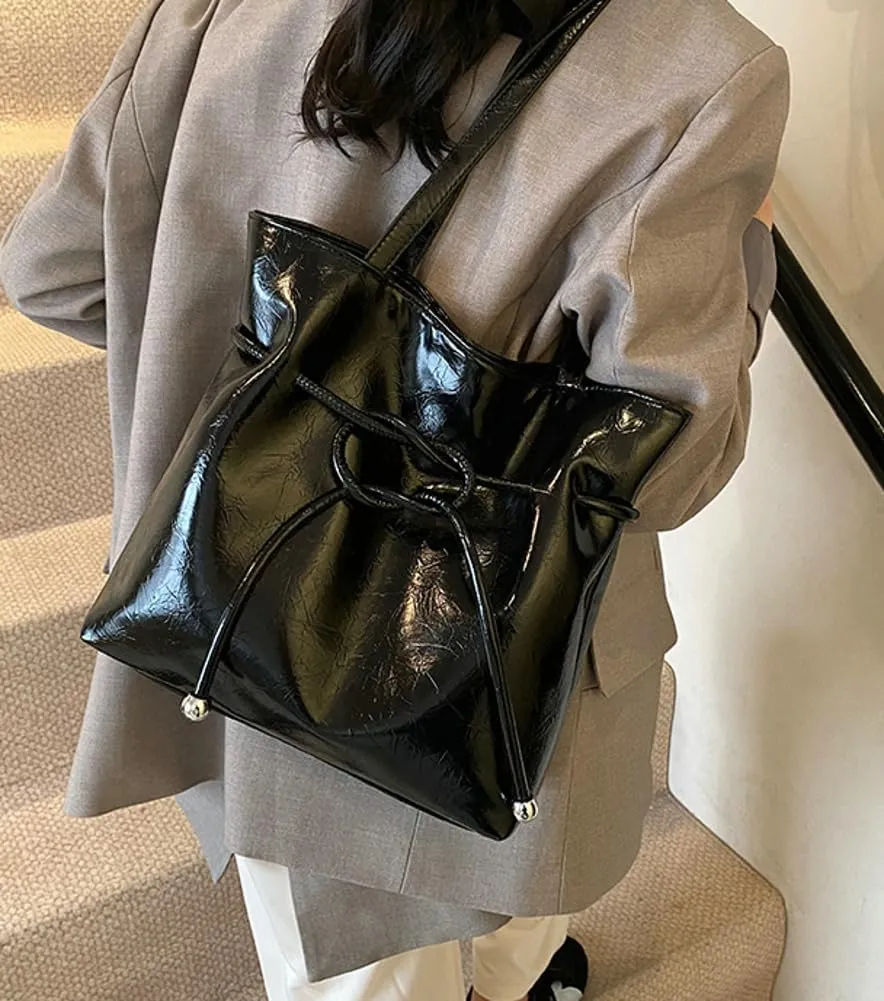 Trendy Pleated Tote PU Leather Purse Underarm Hobo Handbag Bag Drawstring Shoulder Bag for women 2025