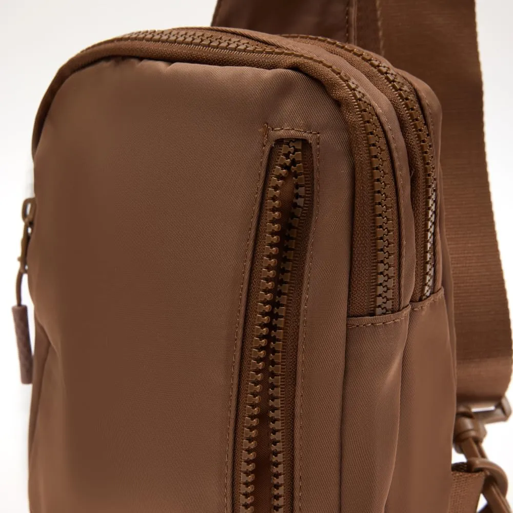 VAKAER Small Crossbody Bag Purse Women‘s Sling Bag Daypack Backpack with Convertible Adjustable Strap for Travel Hiking (Caramel)