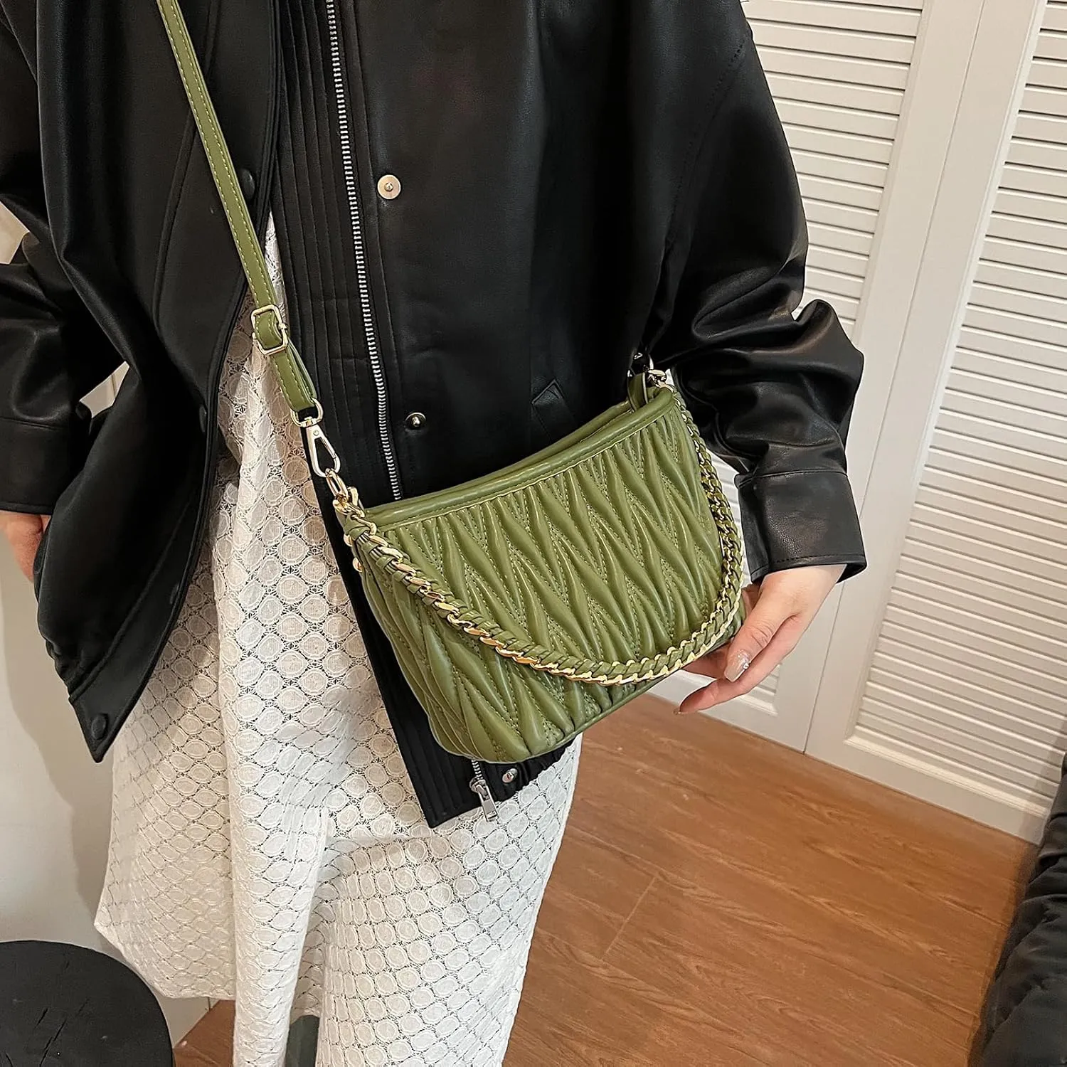 Women Hobo Handbag Quilted Crossbody Bags for Women Puffer Purse Clutch Purses Trendy Purses